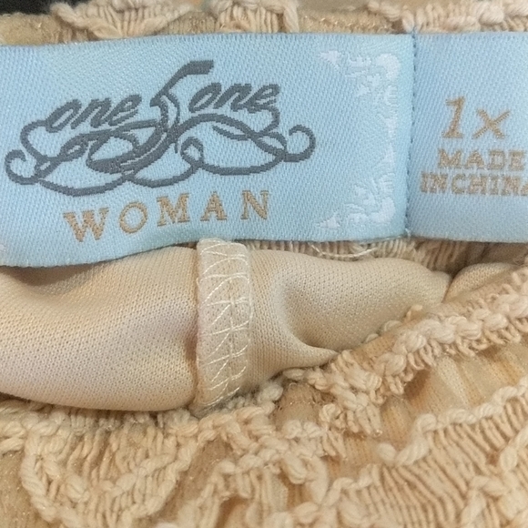 Shorta - Picture 4 of 4